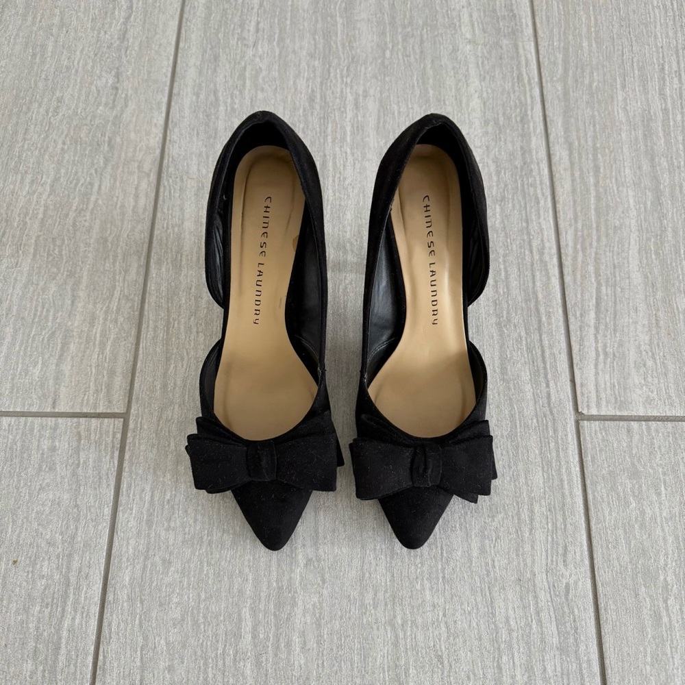 {Chinese Laundry} Black Bow Heels